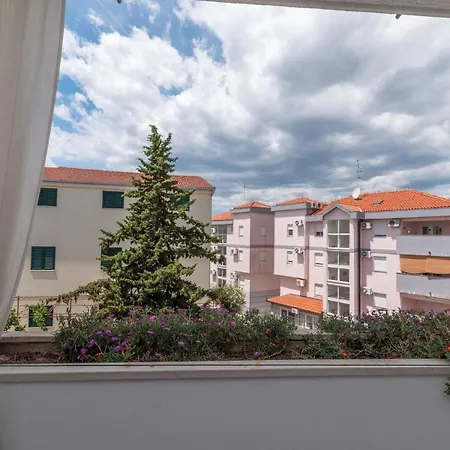 Ferienwohnung Fuer 4 Personen Ca 37 Qm In Okrug Gornji, Dalmatien Mitteldalmatien * Trogir