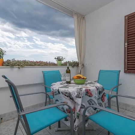 Ferienwohnung Fuer 4 Personen Ca 37 Qm In Okrug Gornji, Dalmatien Mitteldalmatien Trogir